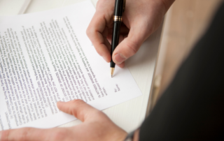 RISARCIMENTO CONTRATTO BANCARIO: LEGGI SEMPRE QUELLO CHE FIRMI?